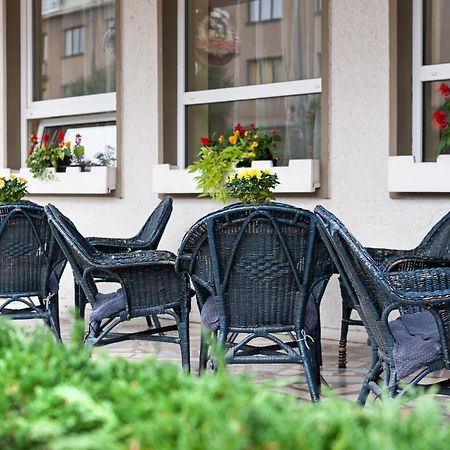Hotel Monaco Náměšť nad Oslavou Esterno foto